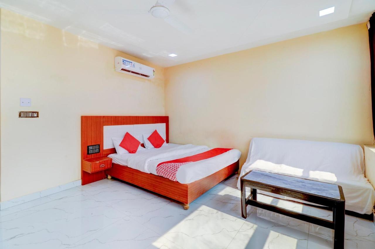 Oyo Flagship 73009 Hotel City Inn Dayal Bagh Exterior photo
